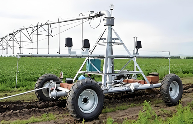 Four-wheel Towable Irrigation Pivot / Sprinkler