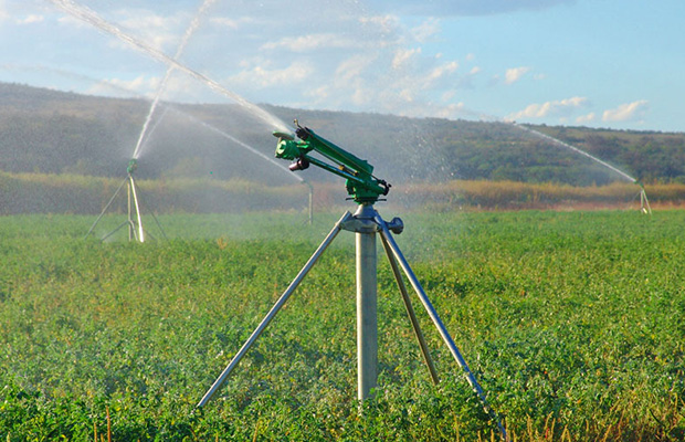 Sprinkler pipe machine